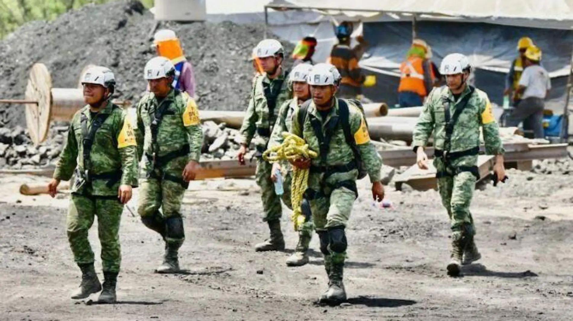 militares apoyan en rescate